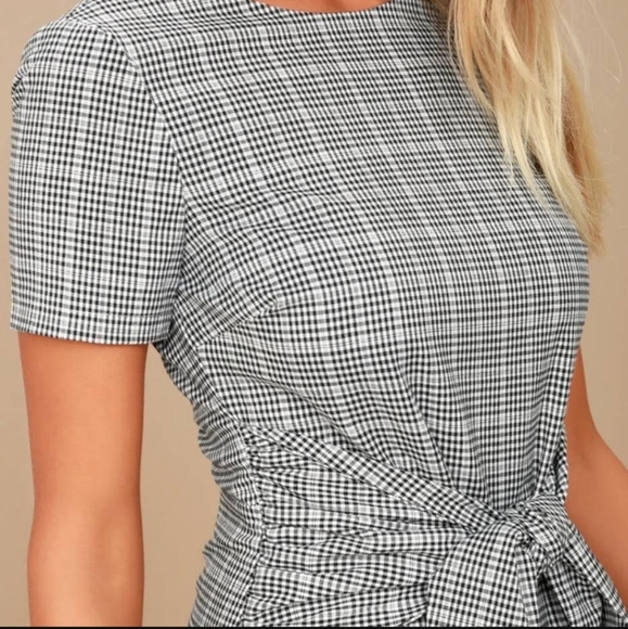Lulu's penny black and white gingham knotted sheath dress size small - Picture 3 of 15